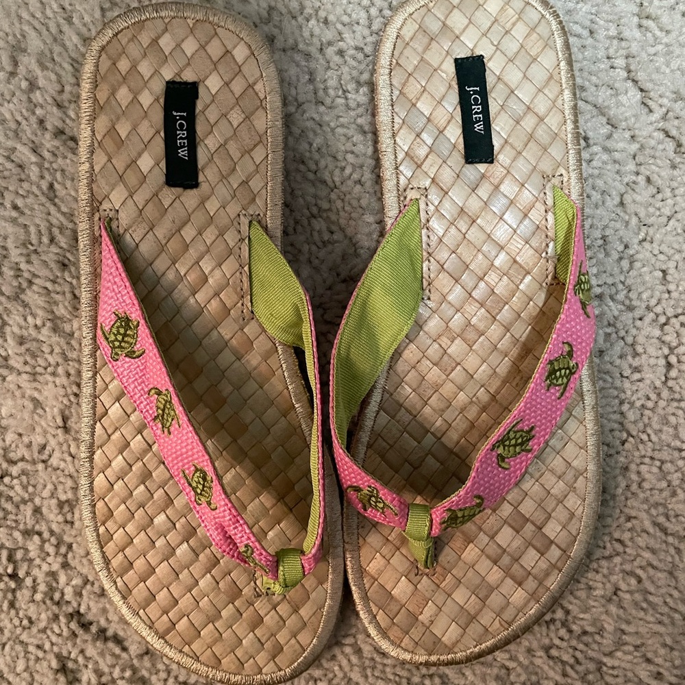 JCrew turtle sandals, size 8 NEW. Pink and green.